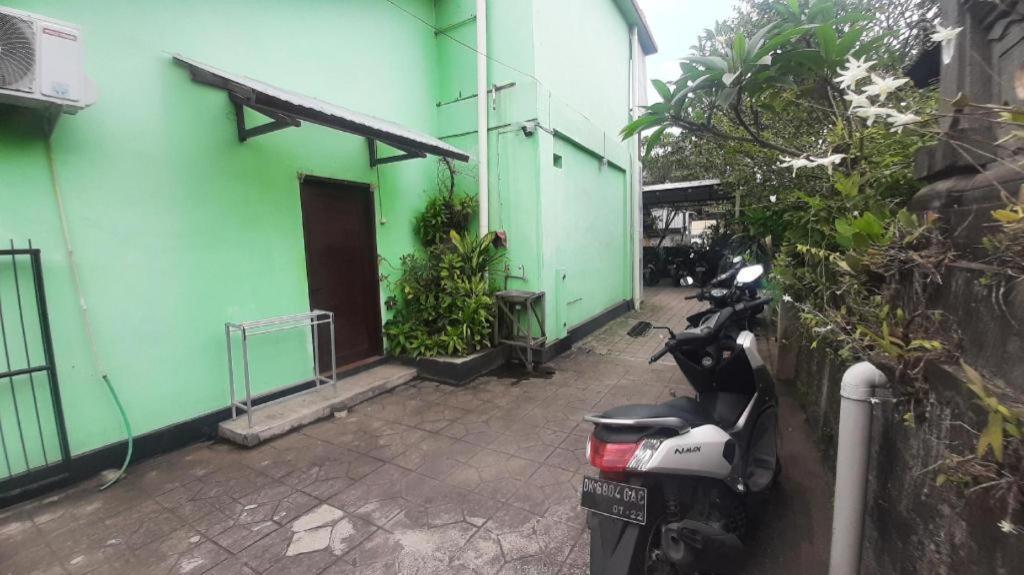 Oyo 90714 Umah Pande Tabanan Near Tanah Lot Hotel Luaran gambar